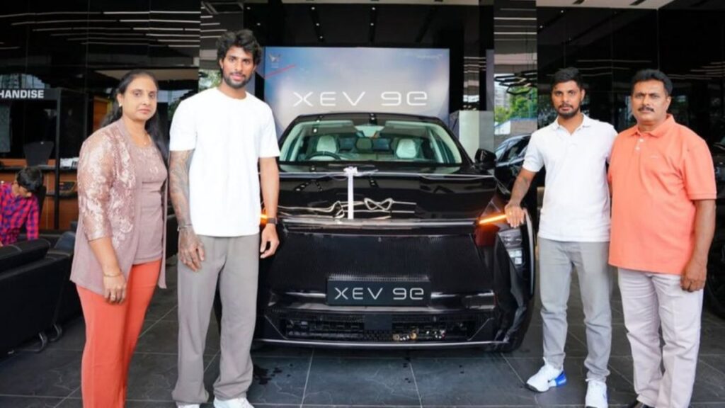 Tilak Varma Success Story: Networth,IPL Salary,Luxury Lifestyle & Family 